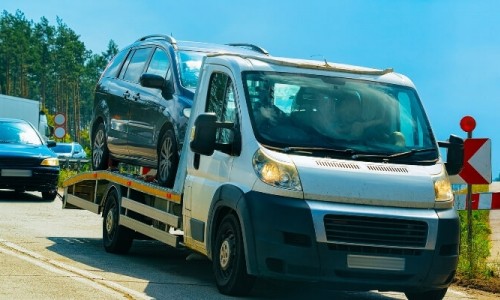 Seyrantepe Oto Kurtarıcı: Anında Yardım, Güvenli Taşıma